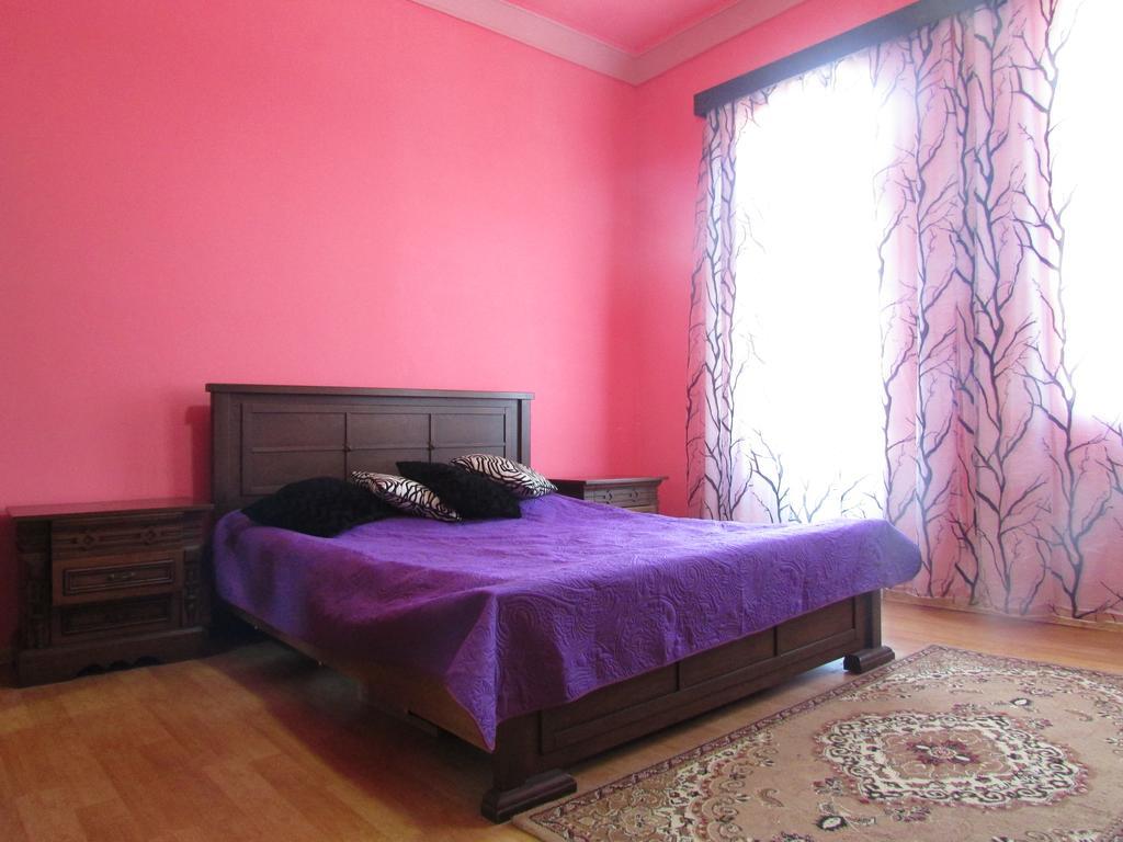 Joni Guest House Batumi Exterior photo
